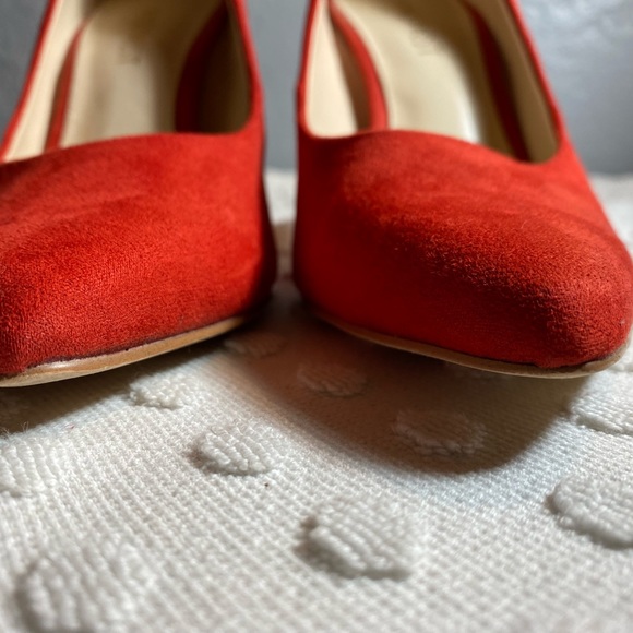 NINE WEST Red Suede Fifth 9x9 Womens Dress Pumps - Picture 11 of 16